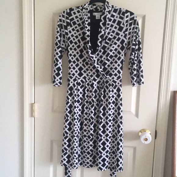 Dresses & Skirts - Liz Claiborne wrap dress Dresses & Skirts - Liz Claiborne wrap dress
